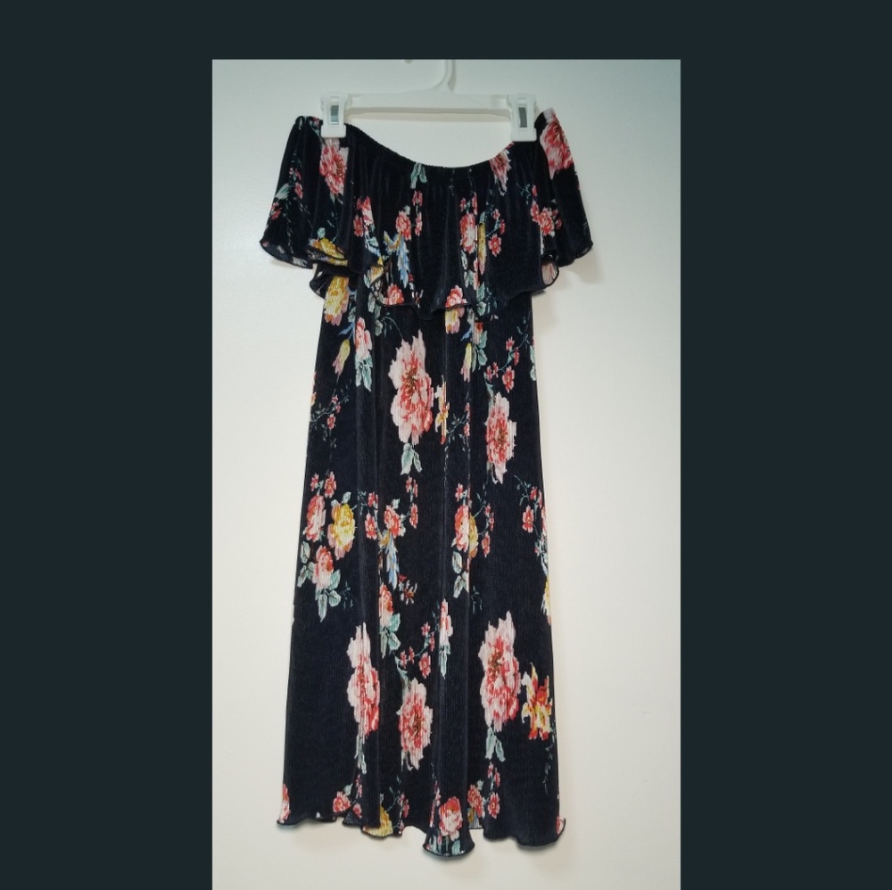 Floral off-the-shoulder dress